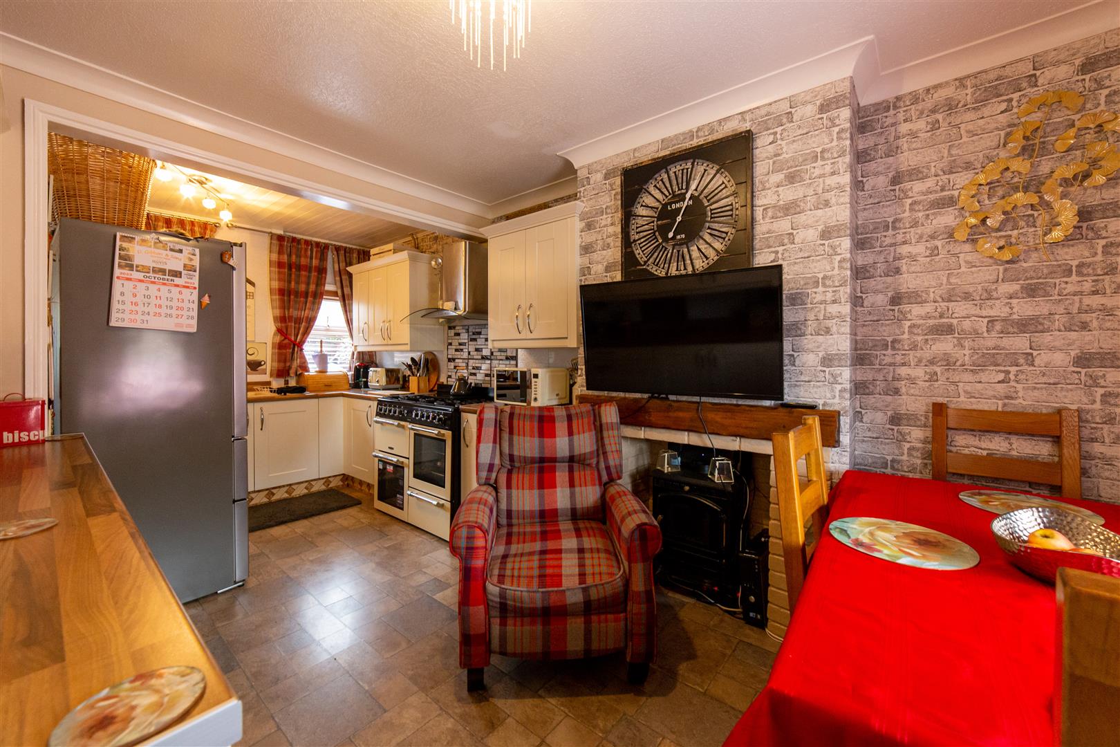 Channel View, Penygarn, Pontypool One2One Estate Agents